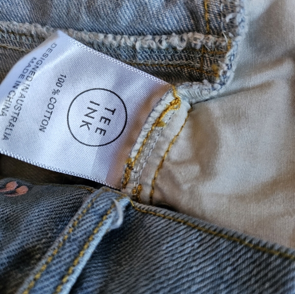 Tee Ink Distressed Patchwork Patch Jeans Star Heart Unique Original - Picture 6 of 10